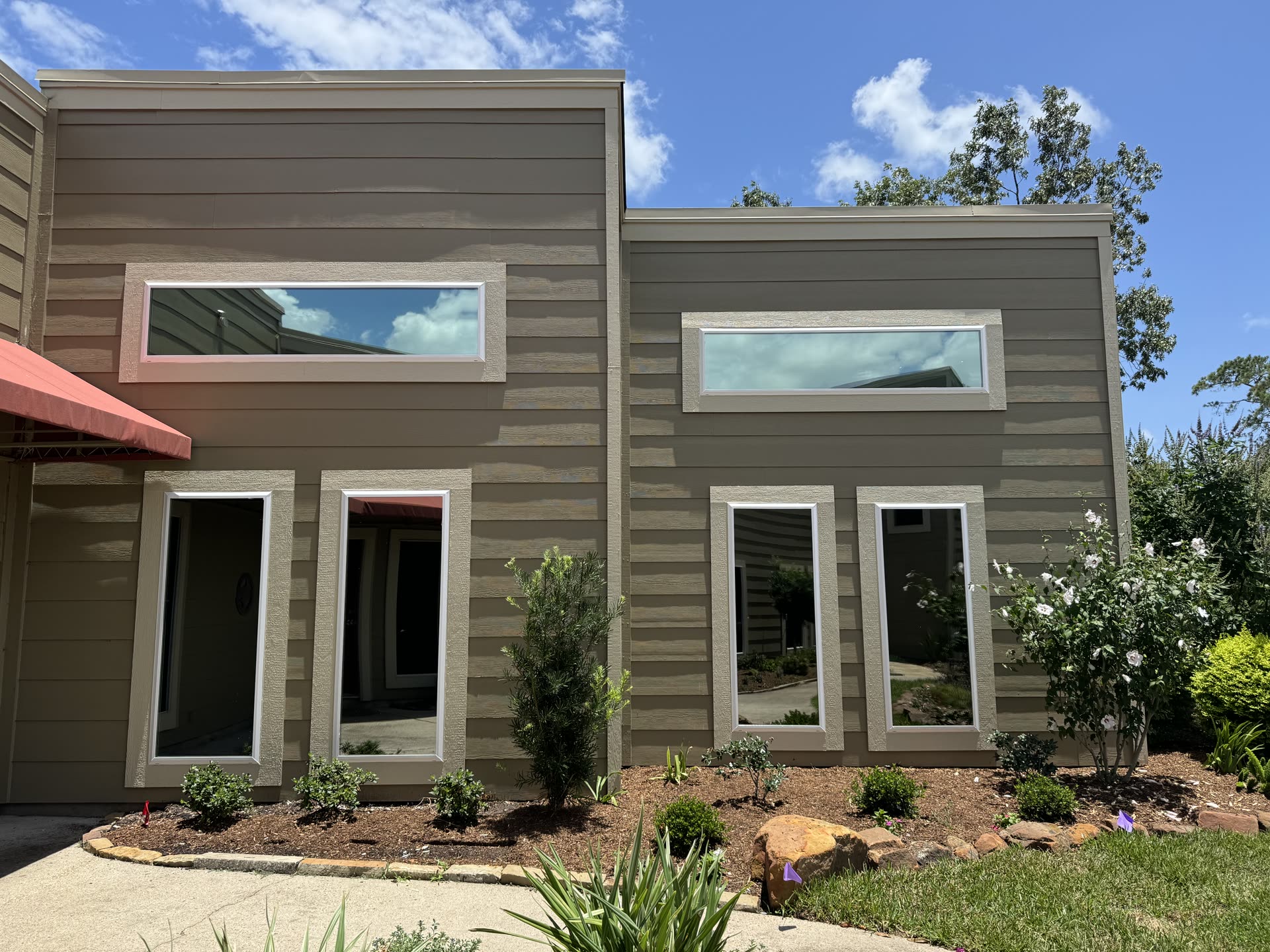 A Friendswood commercial building with tinted windows